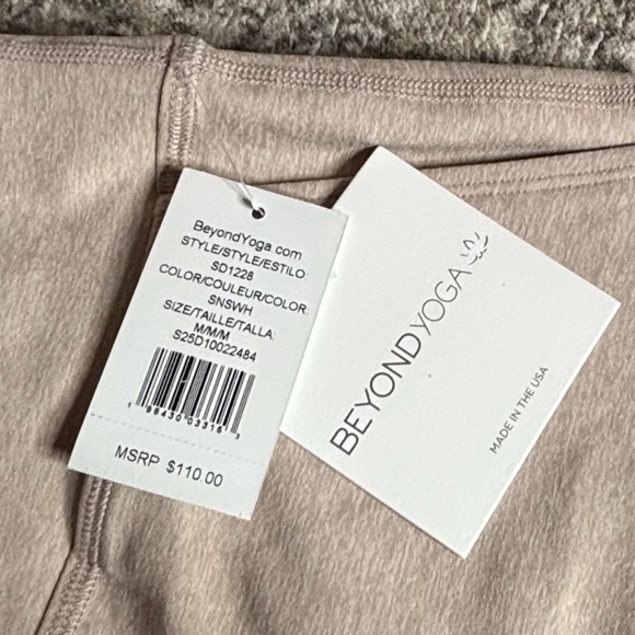NWT Beyond Yoga Wide-Leg Yoga Pants Size Medium - Picture 10 of 10
